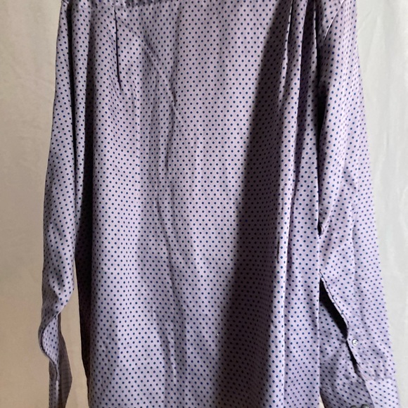 Large button down top - Picture 9 of 12
